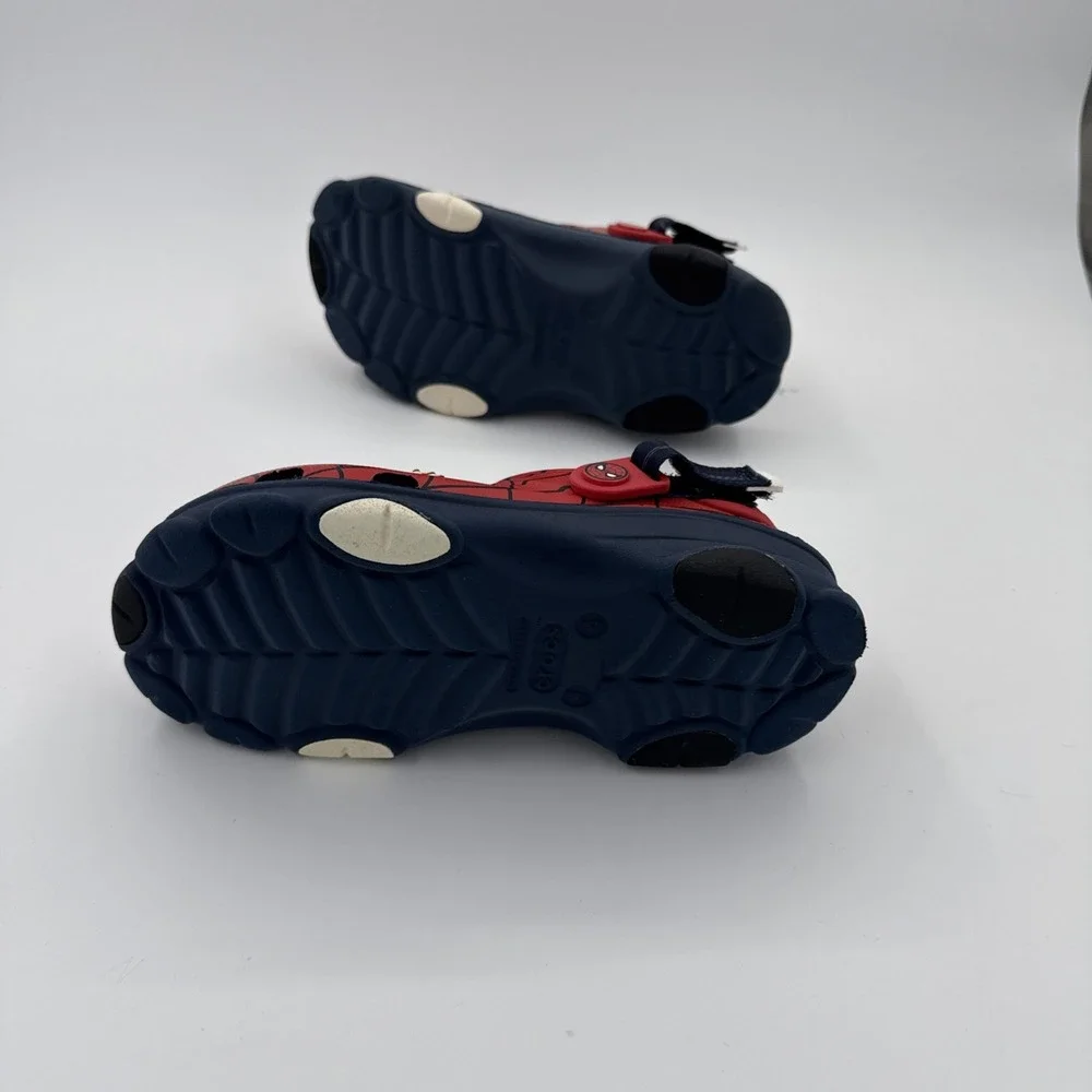 Crocs Marvel Spider-Man All-Terrain Clogs Unisex Big Kids Size J4 Adjustable